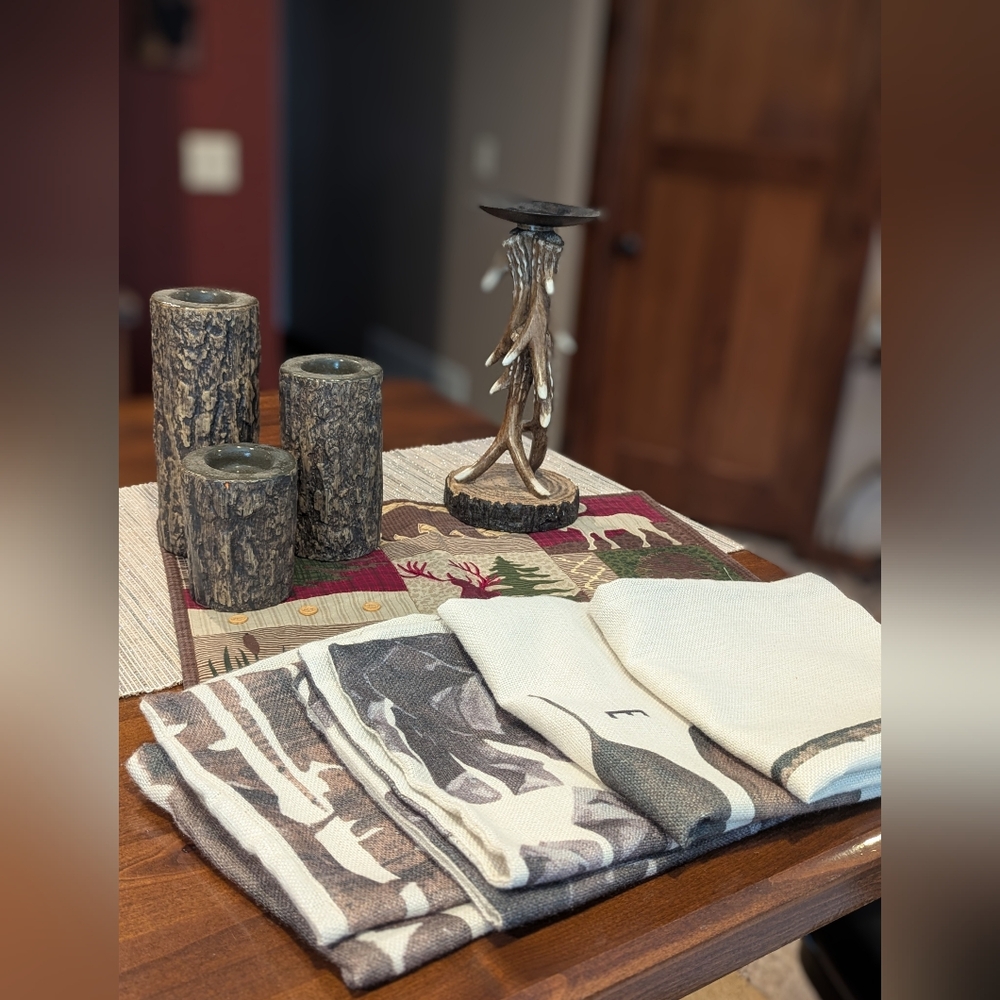 Cabin Decor Lot (9 Pieces)